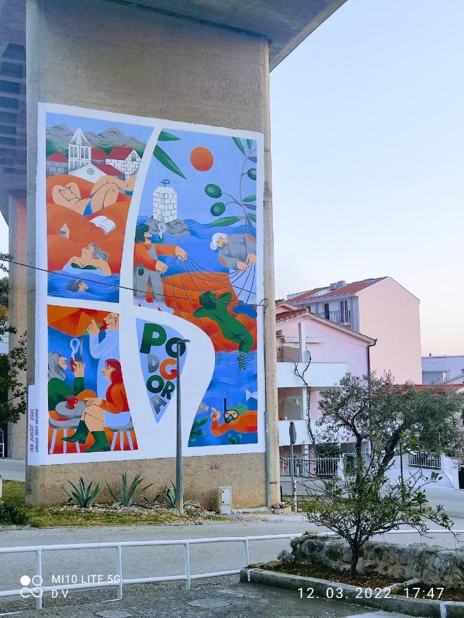 Apartmani Daniela Подгора Экстерьер фото