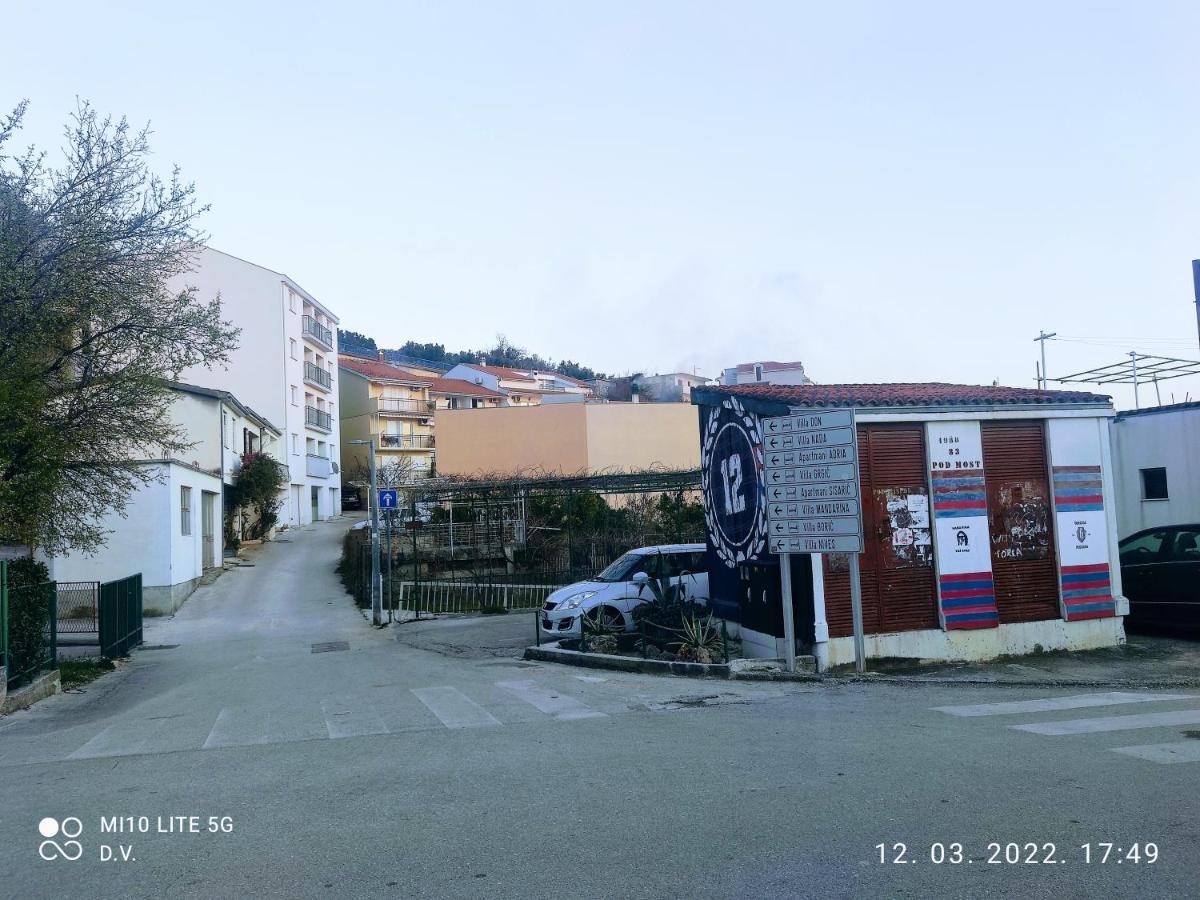 Apartmani Daniela Подгора Экстерьер фото