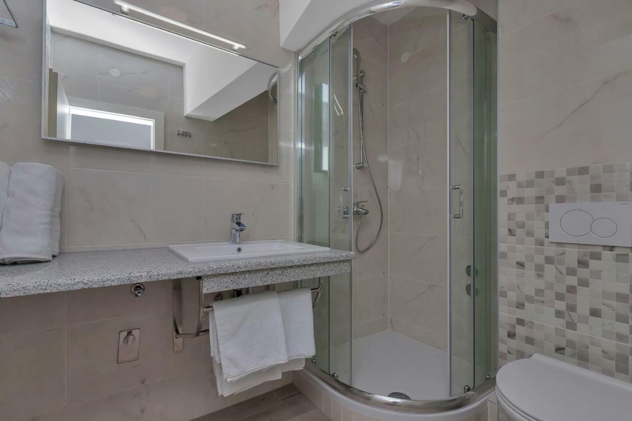 Apartmani Daniela Подгора Экстерьер фото