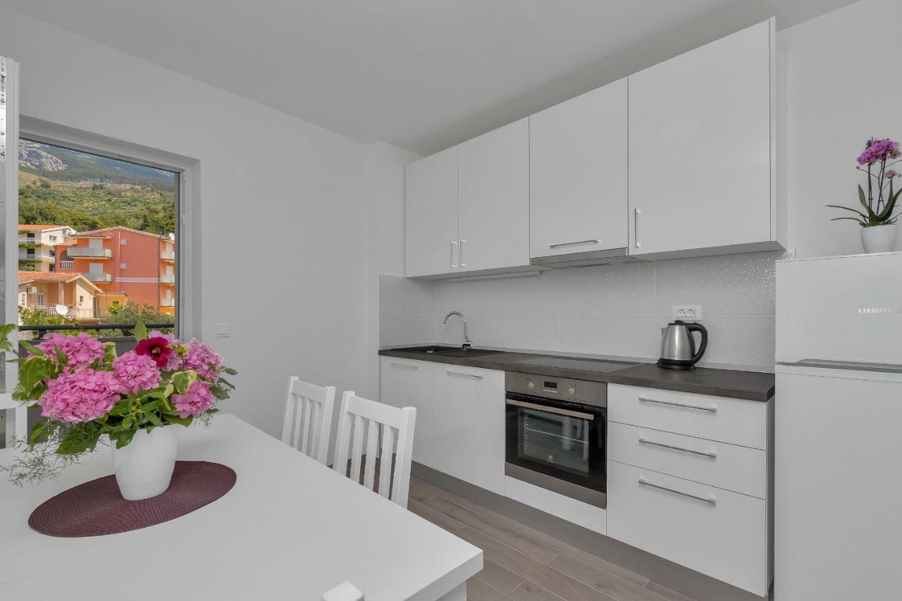 Apartmani Daniela Подгора Экстерьер фото