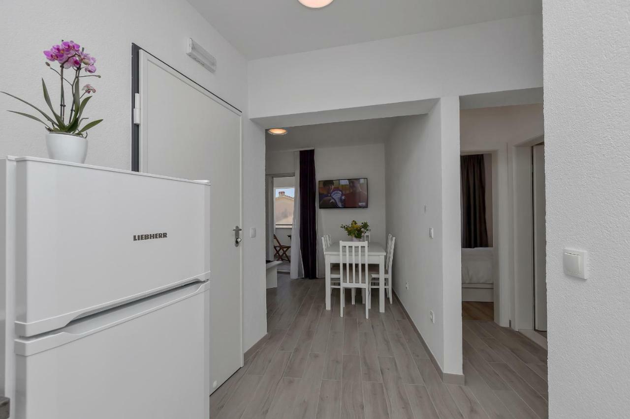 Apartmani Daniela Подгора Экстерьер фото