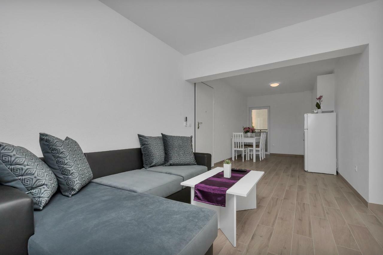 Apartmani Daniela Подгора Экстерьер фото